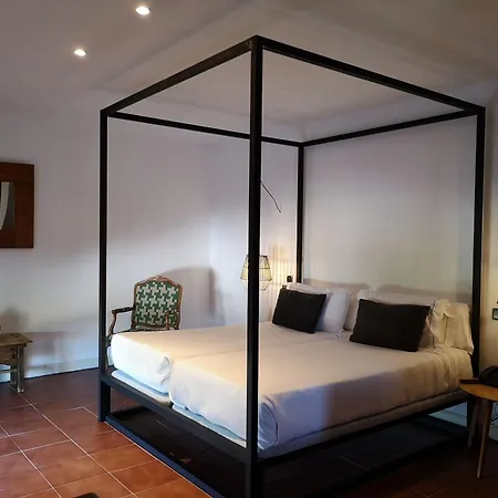 Valley Hotel