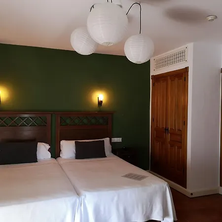 Valley Hotel 4*